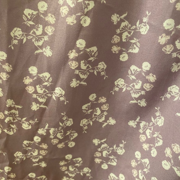 Women’s Dress - Picture 4 of 4